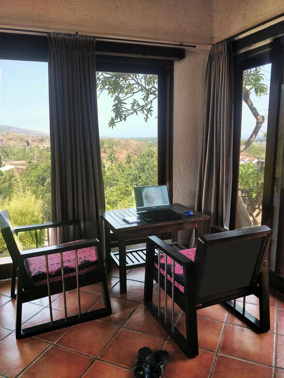 The Dharma Araminth Villa - Lovina Mountain And Sea View Bagian luar foto
